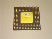 Vista inferior del microprocesador Intel 80486