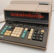 Resultado de calcular la raíz cuadrada de 5 en punto flotante