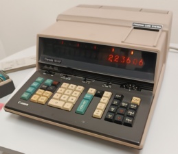 Resultado de calcular la raíz cuadrada de 5 con 5 dígitos fraccionarios