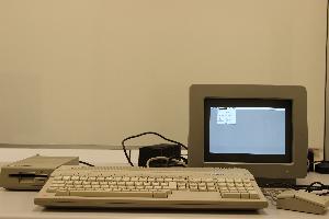 Atari 520ST del museo en funcionamiento con sus periféricos Atari 520ST del museo en funcionamiento con sus periféricos