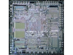 Microfotografía del chip 80286 (dimensiones: 8,1x8,1 mm)