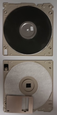 Disquete de 3.5 pulgadas desmontado